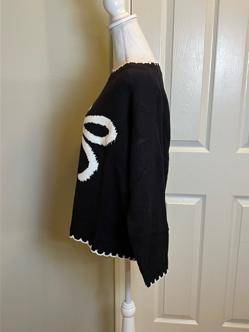 CATO Bow Graphic Sweater - Picture 9 of 11